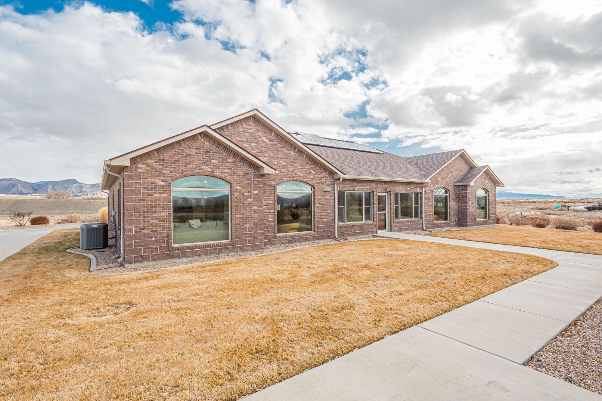 New! Hansel Home On 11 Acres Trails Out Backdoor! Fruita Exterior photo